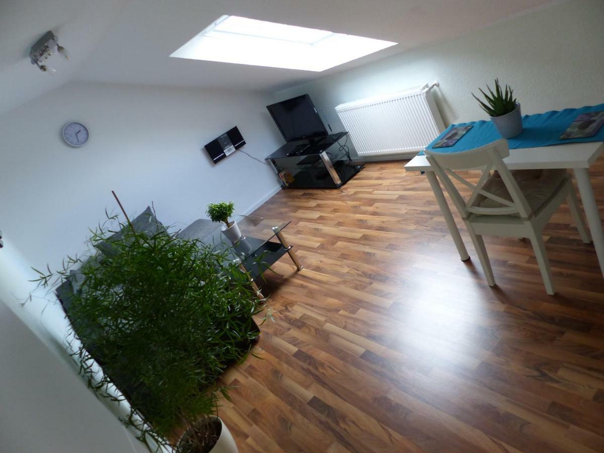 Schöne komplette Ferienwohnung in Wesel Wesel  Exterior foto